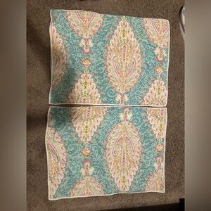 Elegant Paisley Pattern Pillow Covers